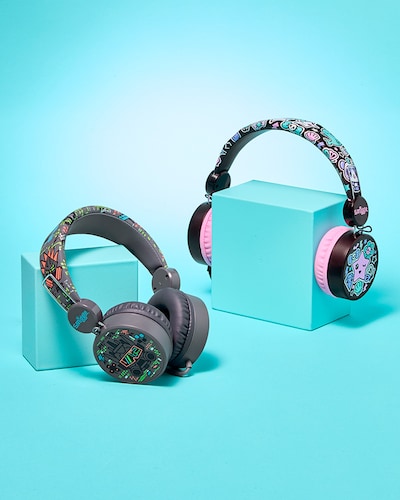 Earbuds & Headphones