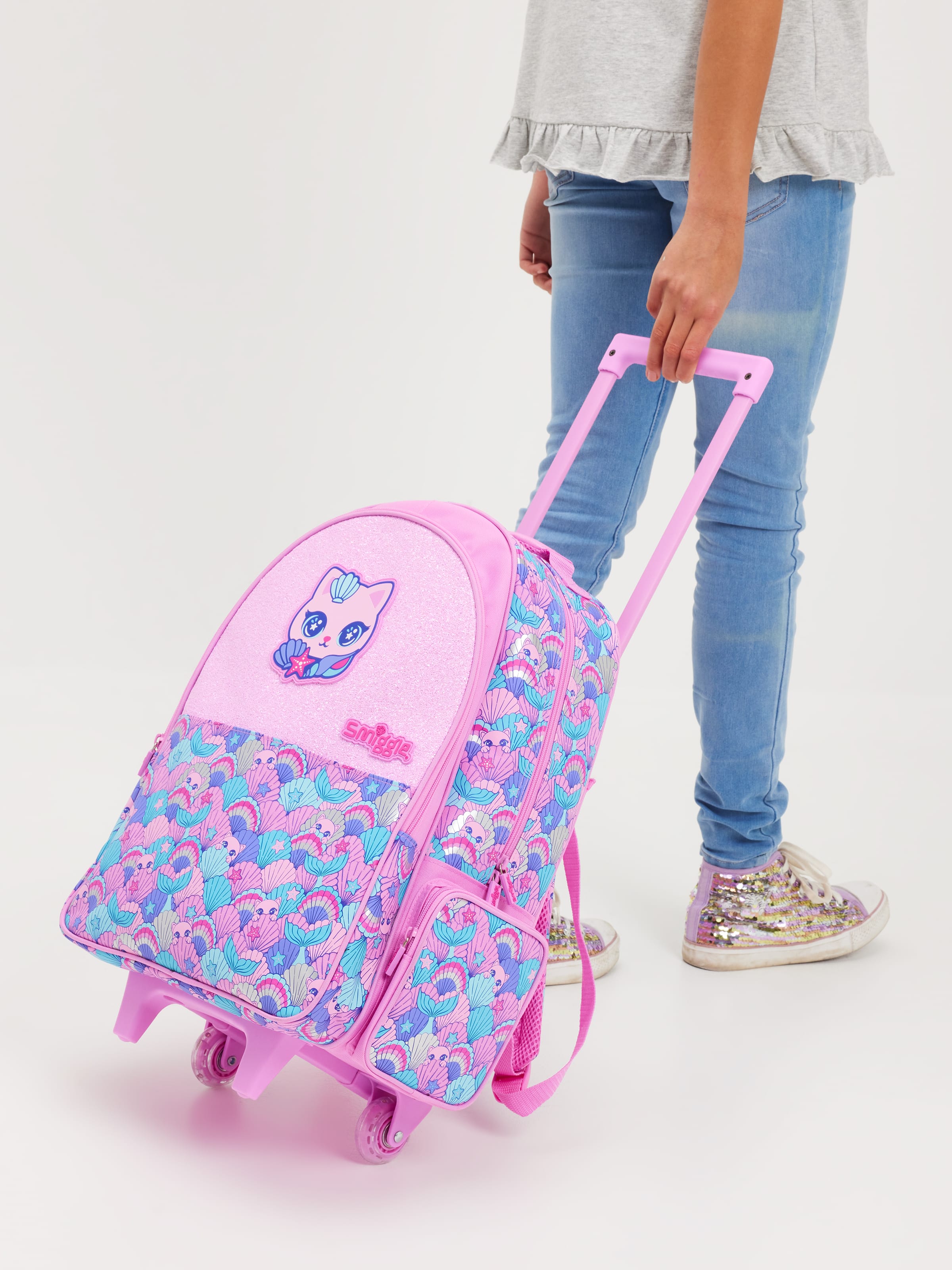 Smiggle hotsell travel bag
